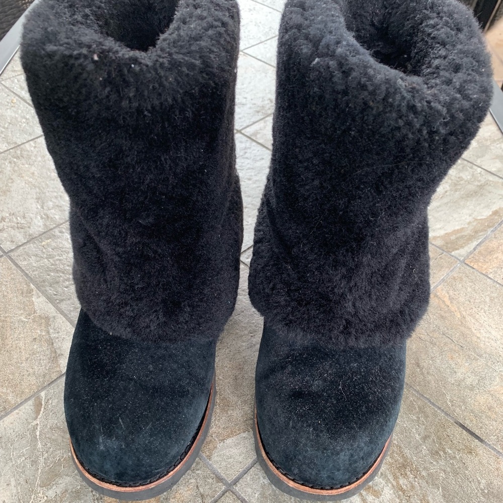 UGG Black Patten Bootie Sz 8